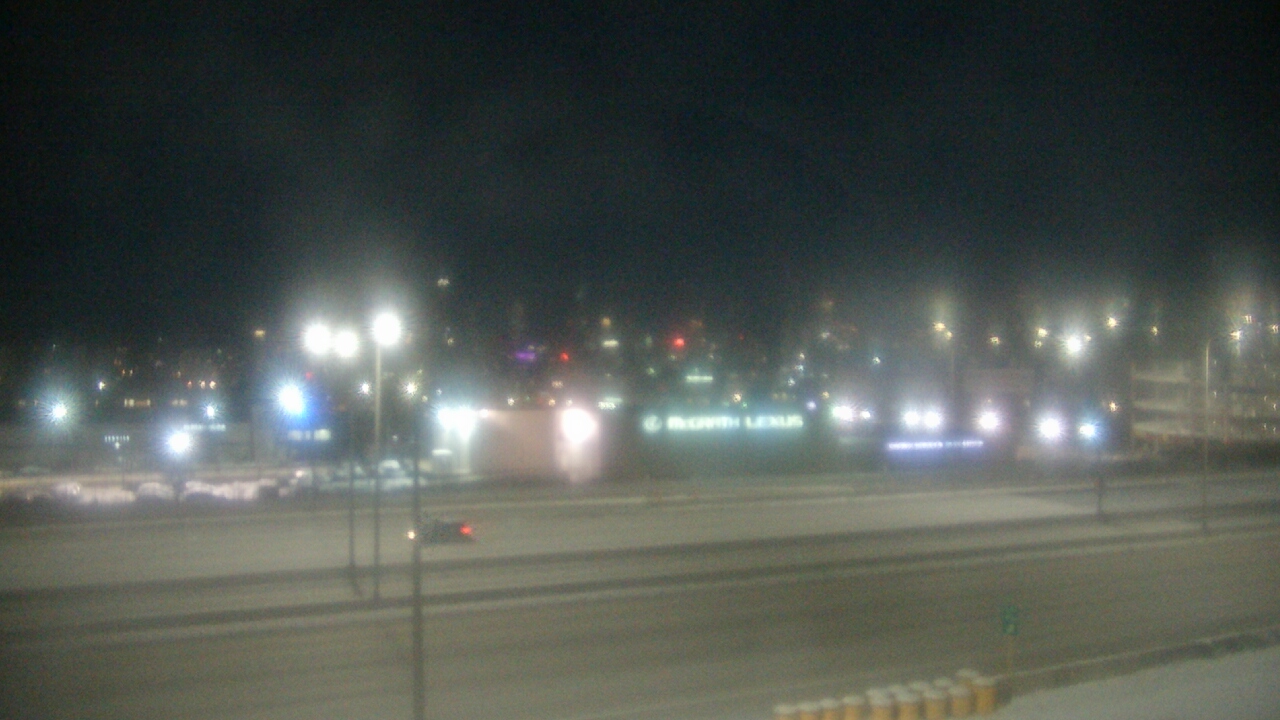 Thumbnail for current weather camera view from St Stanislaus Kostka School in Chicago, Illinois