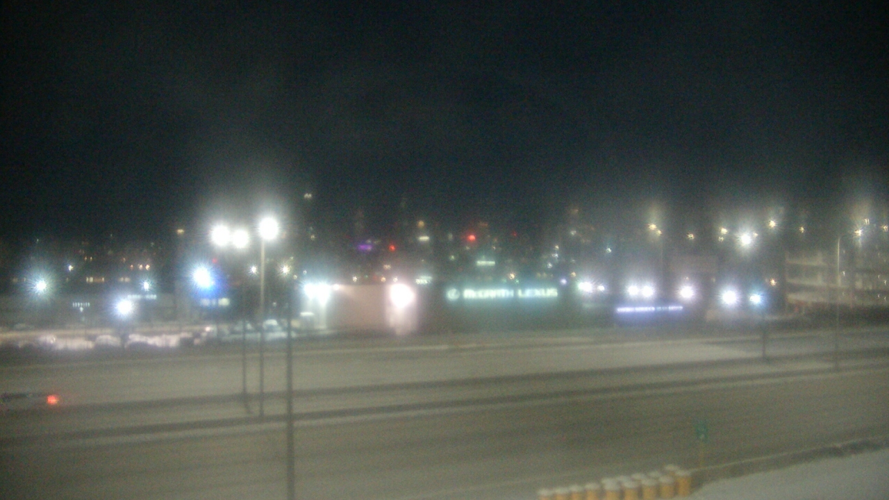 Thumbnail for current weather camera view from St Stanislaus Kostka School in Chicago, Illinois