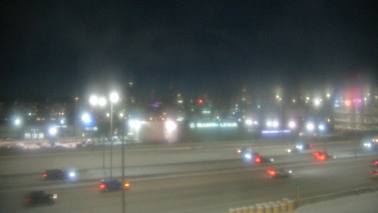 Thumbnail for current weather camera view from St Stanislaus Kostka School in Chicago, Illinois