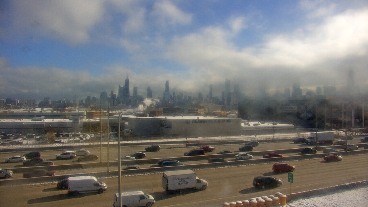 Thumbnail for current weather camera view from St Stanislaus Kostka School in Chicago, Illinois