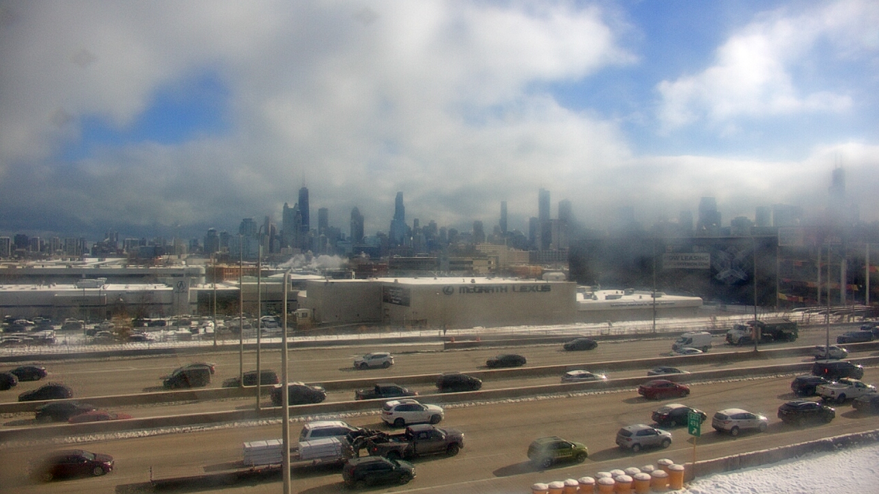 Thumbnail for current weather camera view from St Stanislaus Kostka School in Chicago, Illinois