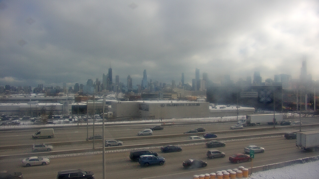 Thumbnail for current weather camera view from St Stanislaus Kostka School in Chicago, Illinois