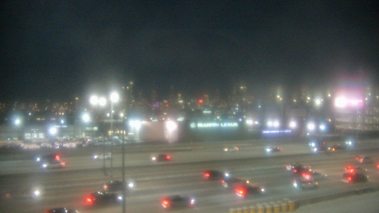 Thumbnail for current weather camera view from St Stanislaus Kostka School in Chicago, Illinois