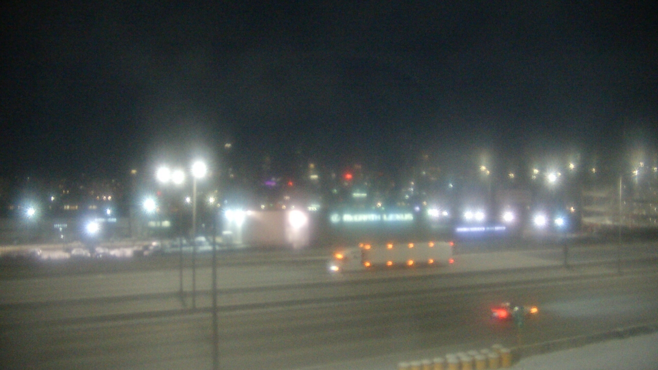 Thumbnail for current weather camera view from St Stanislaus Kostka School in Chicago, Illinois