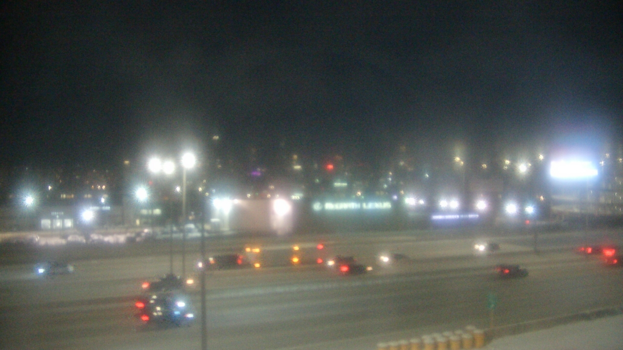 Thumbnail for current weather camera view from St Stanislaus Kostka School in Chicago, Illinois