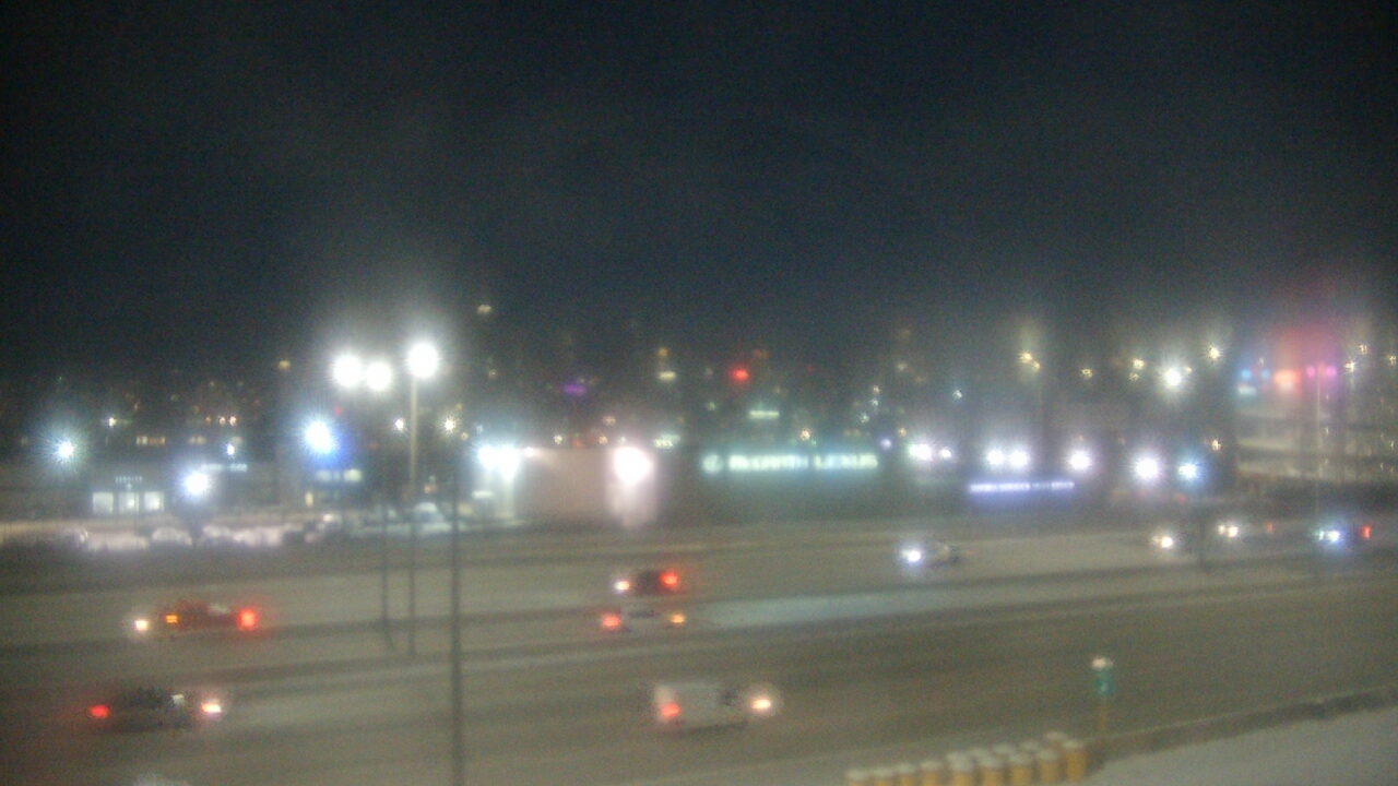 Thumbnail for current weather camera view from St Stanislaus Kostka School in Chicago, Illinois