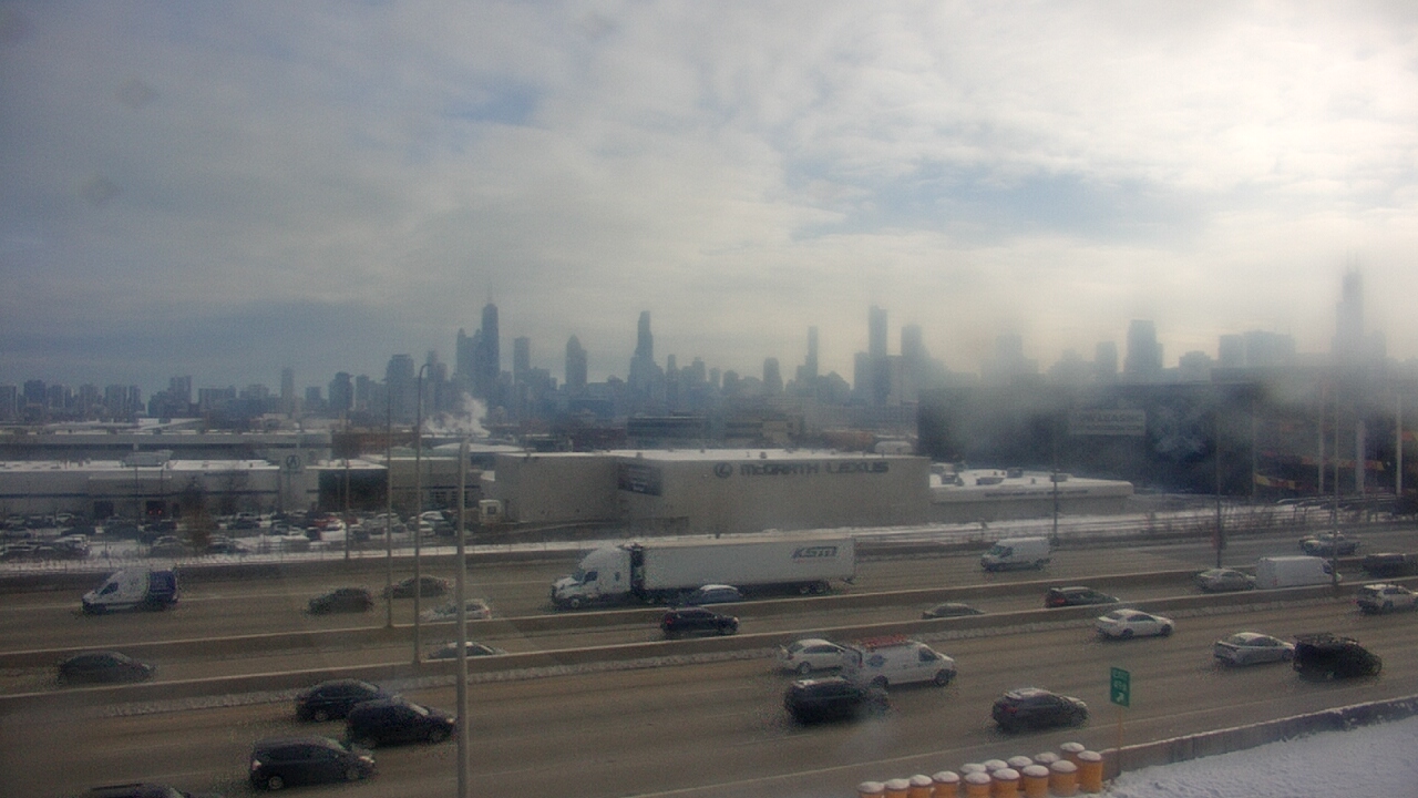 Thumbnail for current weather camera view from St Stanislaus Kostka School in Chicago, Illinois