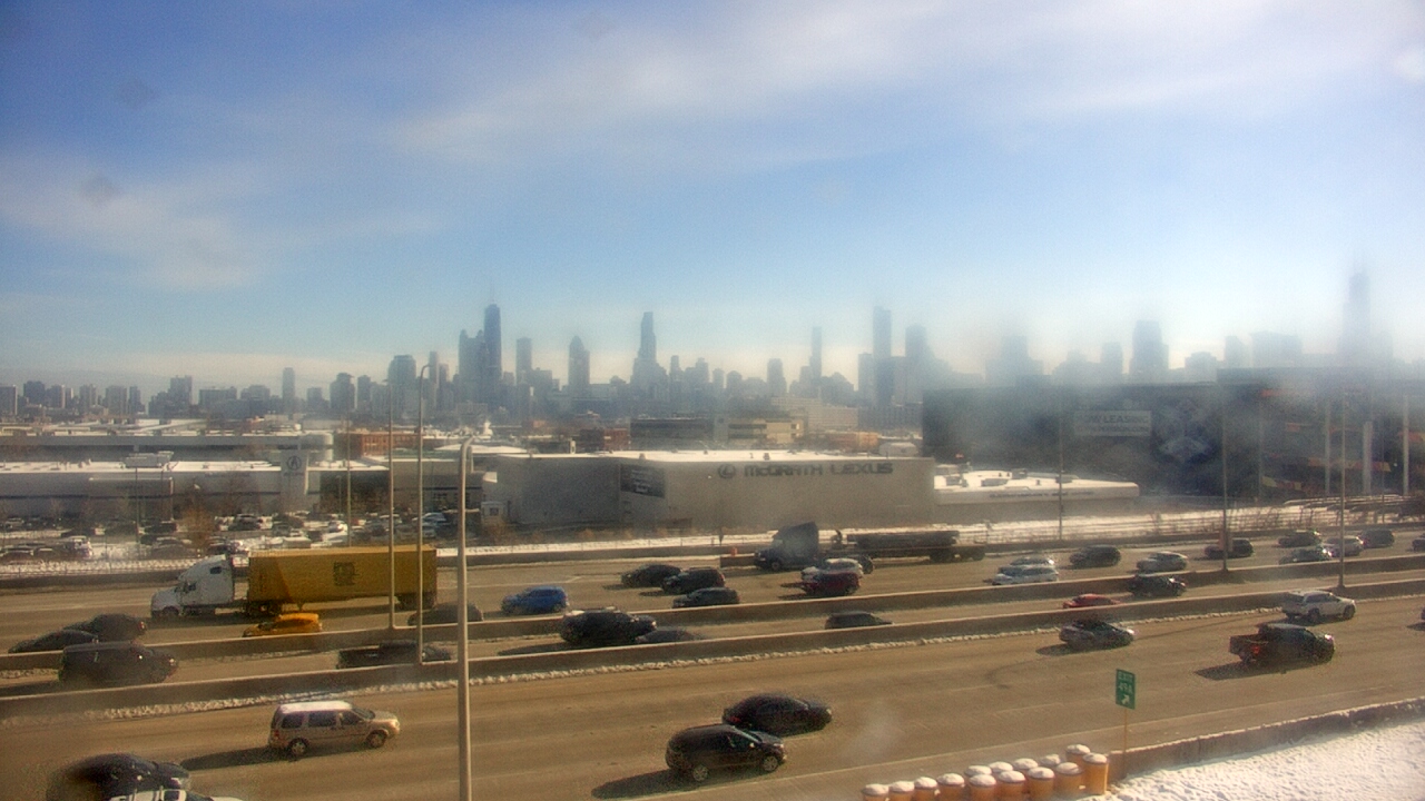 Thumbnail for current weather camera view from St Stanislaus Kostka School in Chicago, Illinois