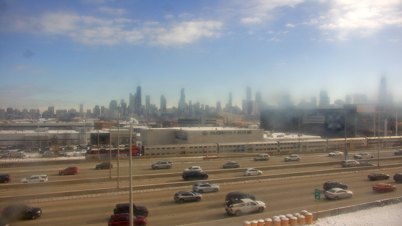 Thumbnail for current weather camera view from St Stanislaus Kostka School in Chicago, Illinois