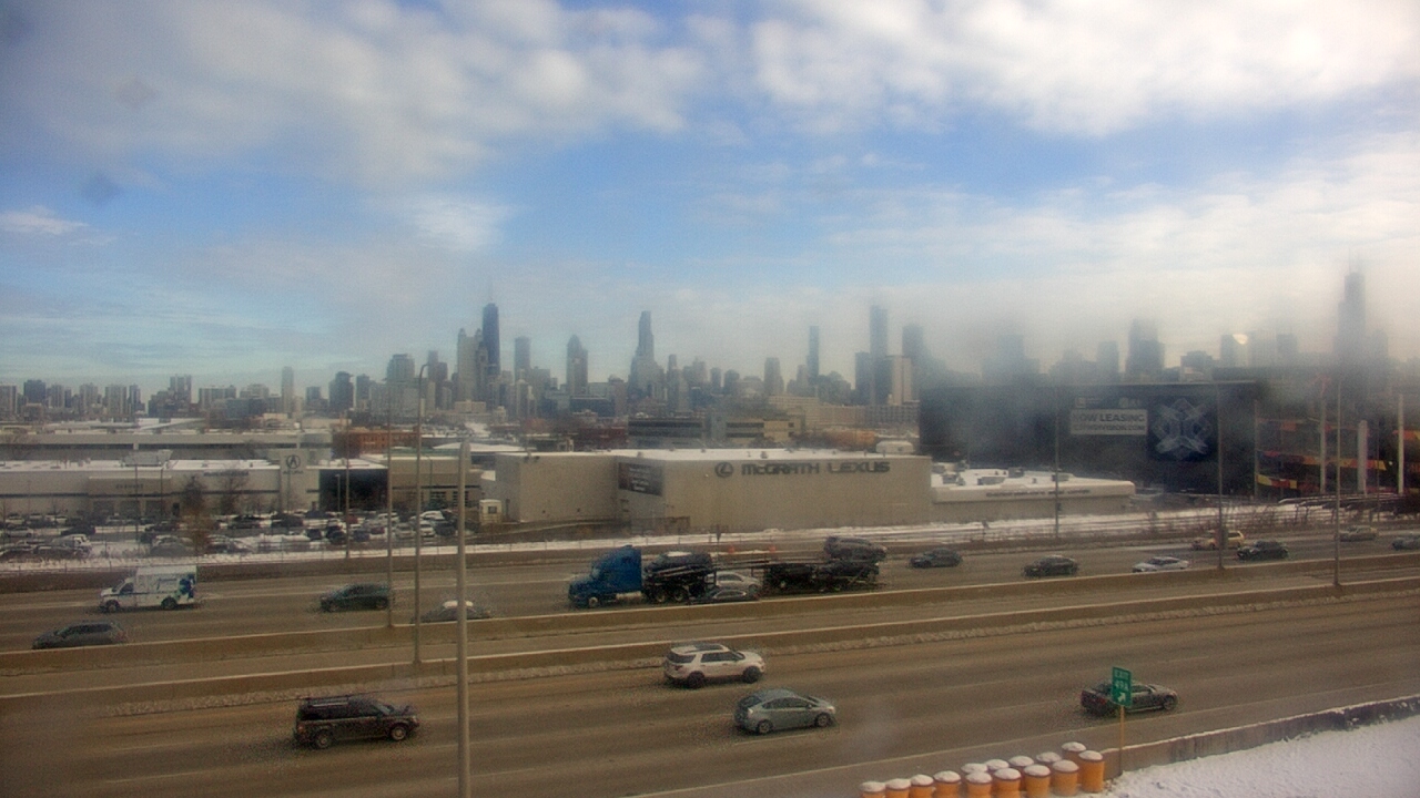 Thumbnail for current weather camera view from St Stanislaus Kostka School in Chicago, Illinois