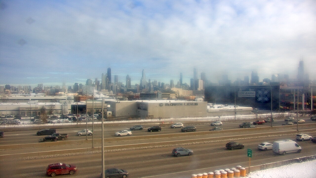 Thumbnail for current weather camera view from St Stanislaus Kostka School in Chicago, Illinois