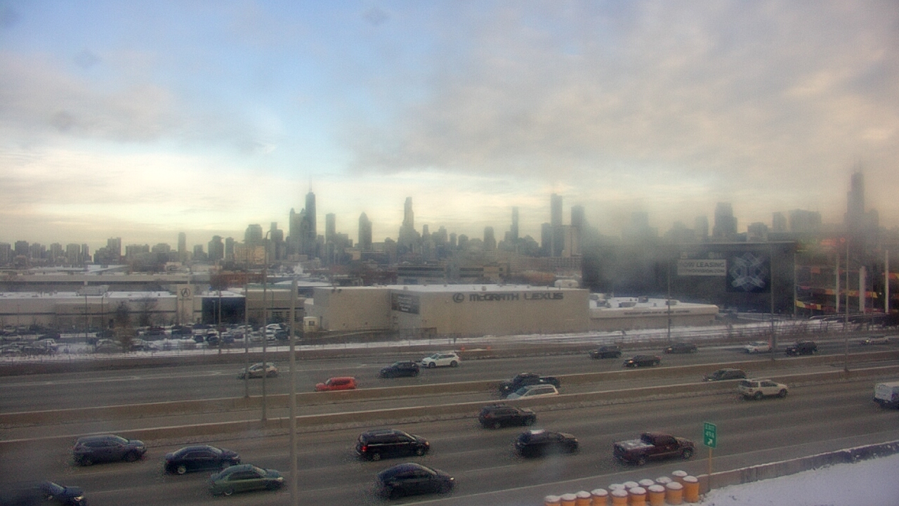 Thumbnail for current weather camera view from St Stanislaus Kostka School in Chicago, Illinois