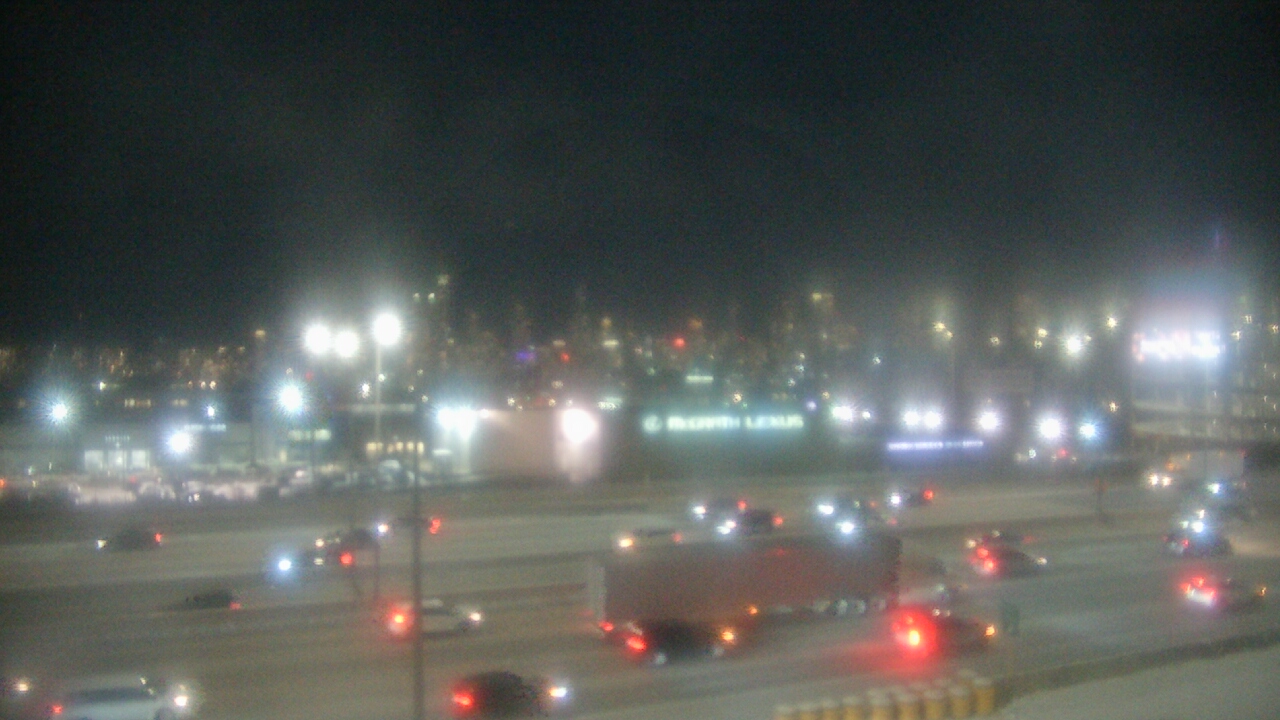 Thumbnail for current weather camera view from St Stanislaus Kostka School in Chicago, Illinois