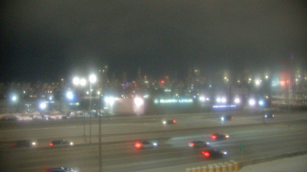 Thumbnail for current weather camera view from St Stanislaus Kostka School in Chicago, Illinois