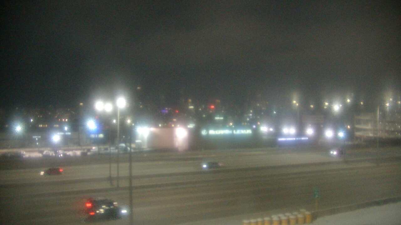 Thumbnail for current weather camera view from St Stanislaus Kostka School in Chicago, Illinois