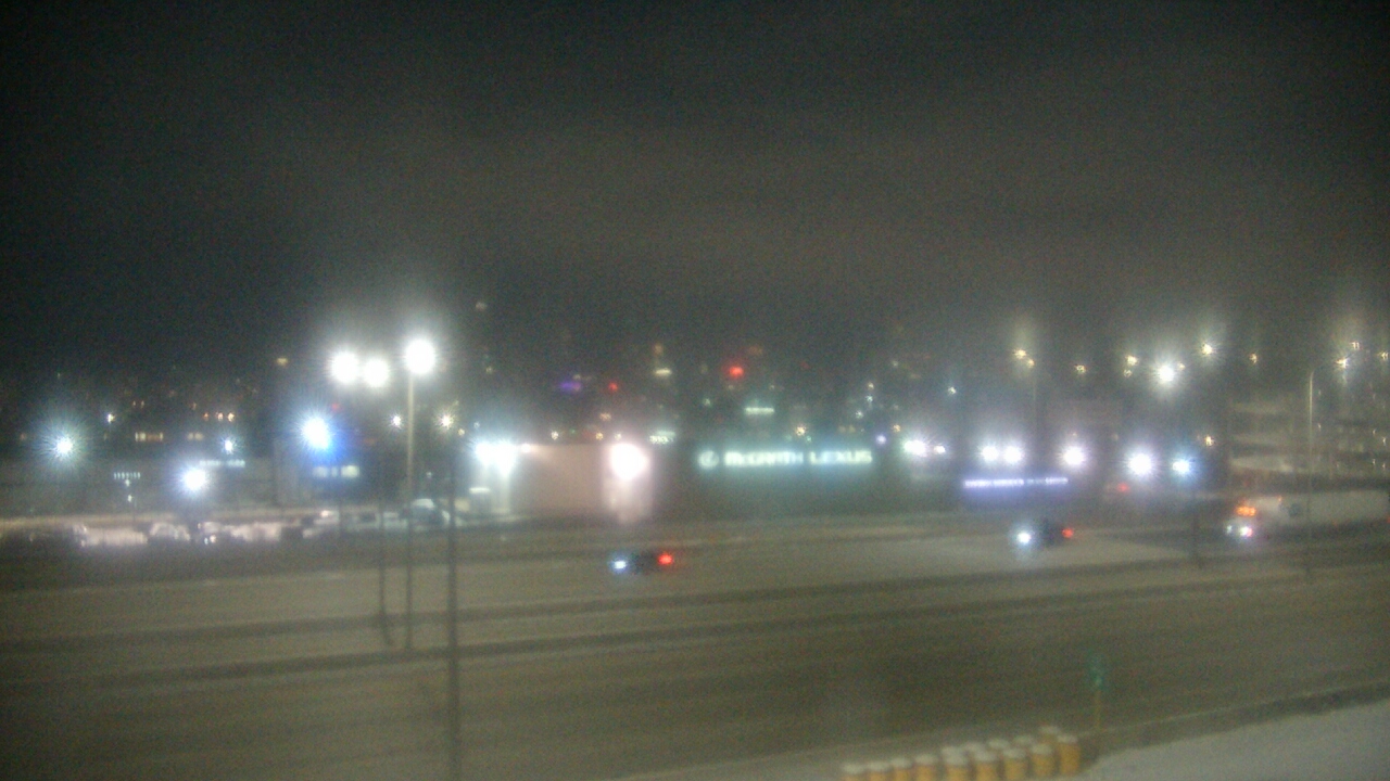 Thumbnail for current weather camera view from St Stanislaus Kostka School in Chicago, Illinois