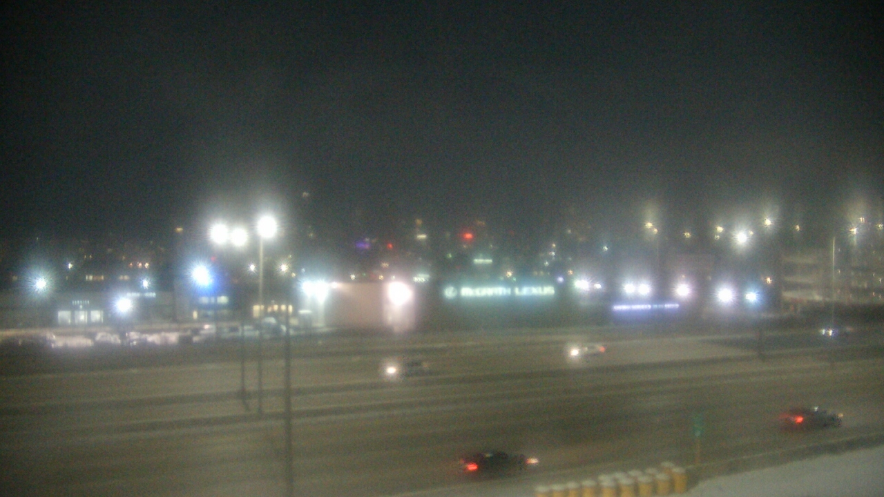 Thumbnail for current weather camera view from St Stanislaus Kostka School in Chicago, Illinois