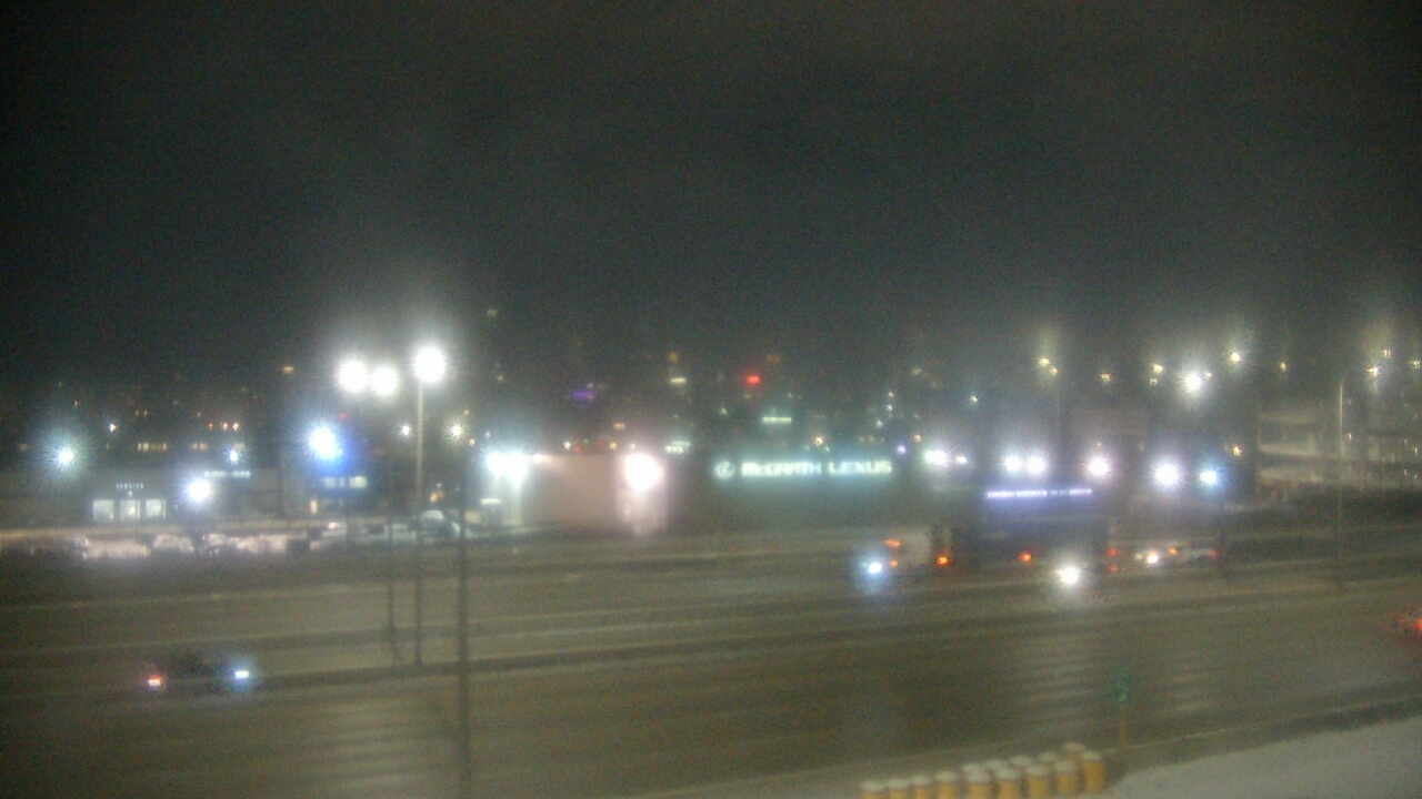 Thumbnail for current weather camera view from St Stanislaus Kostka School in Chicago, Illinois