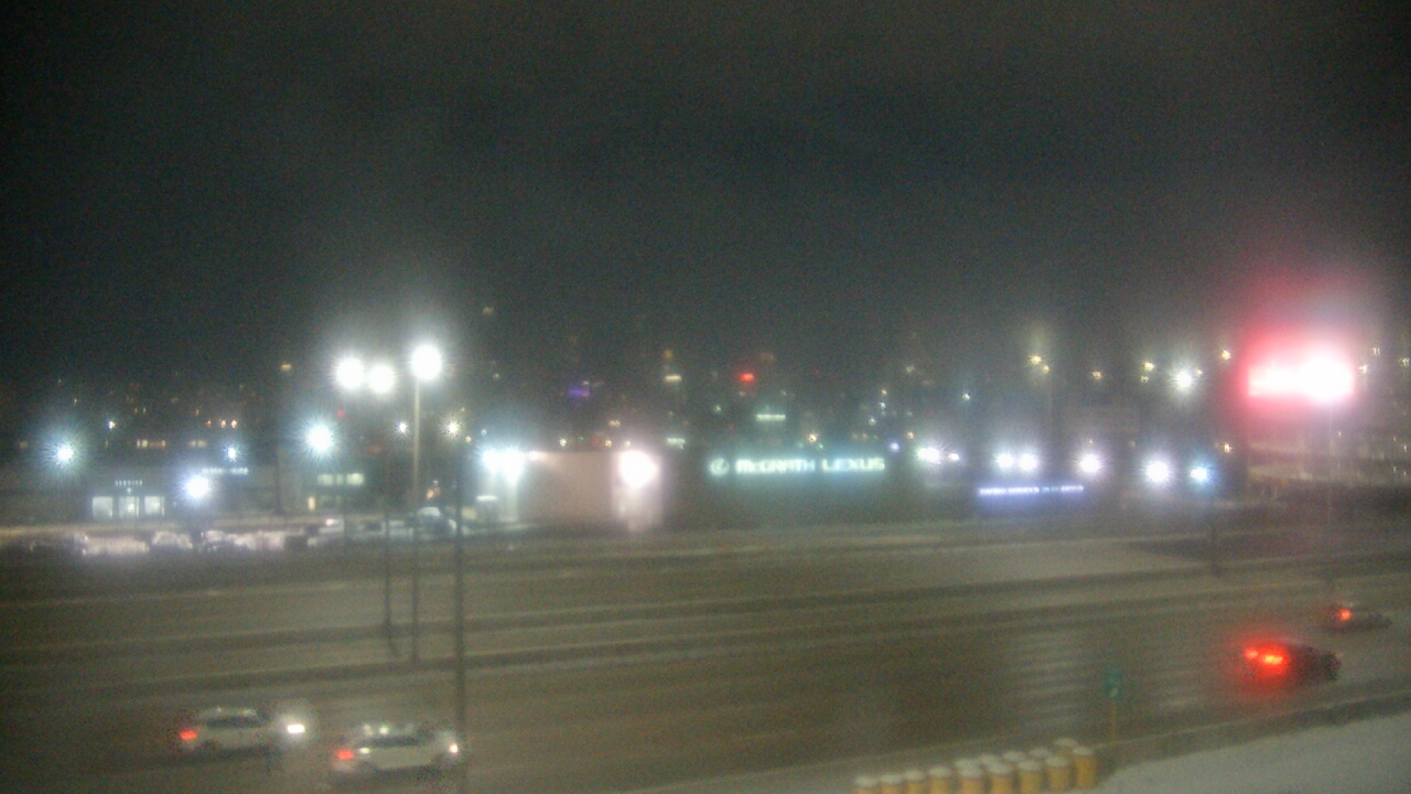 Thumbnail for current weather camera view from St Stanislaus Kostka School in Chicago, Illinois