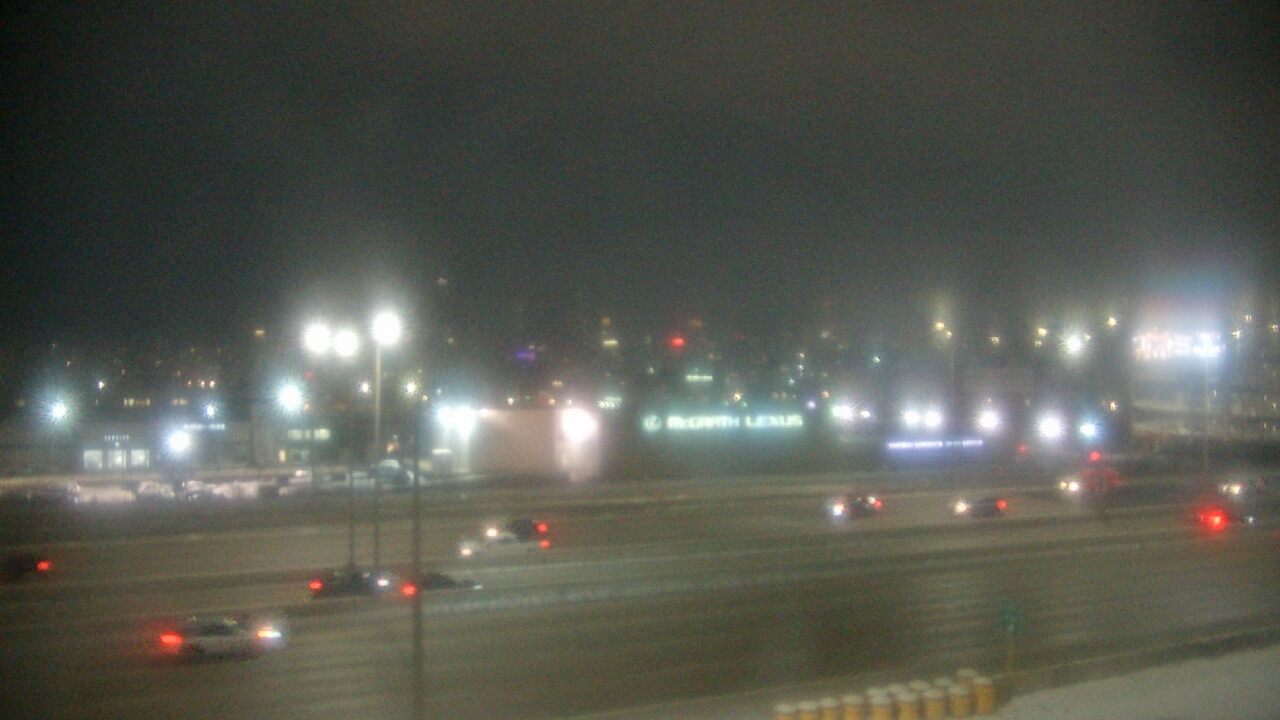 Thumbnail for current weather camera view from St Stanislaus Kostka School in Chicago, Illinois