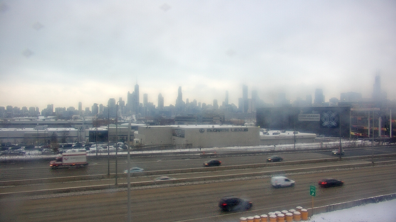 Thumbnail for current weather camera view from St Stanislaus Kostka School in Chicago, Illinois