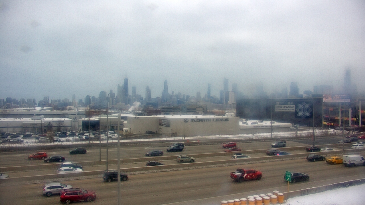 Thumbnail for current weather camera view from St Stanislaus Kostka School in Chicago, Illinois