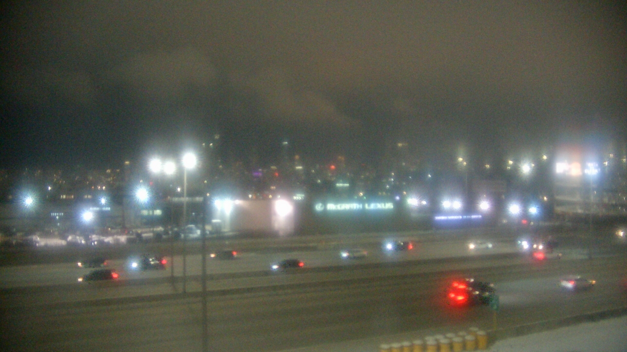 Thumbnail for current weather camera view from St Stanislaus Kostka School in Chicago, Illinois