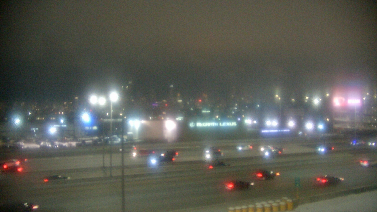 Thumbnail for current weather camera view from St Stanislaus Kostka School in Chicago, Illinois