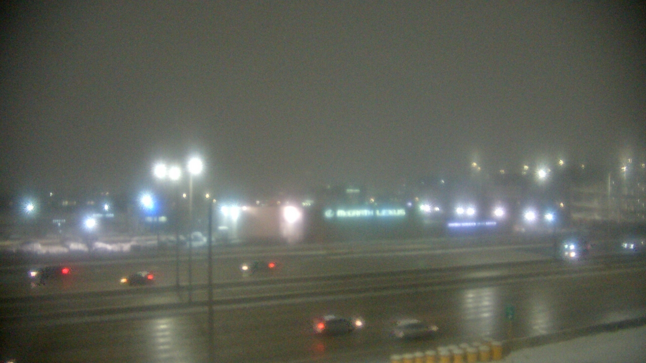 Thumbnail for current weather camera view from St Stanislaus Kostka School in Chicago, Illinois