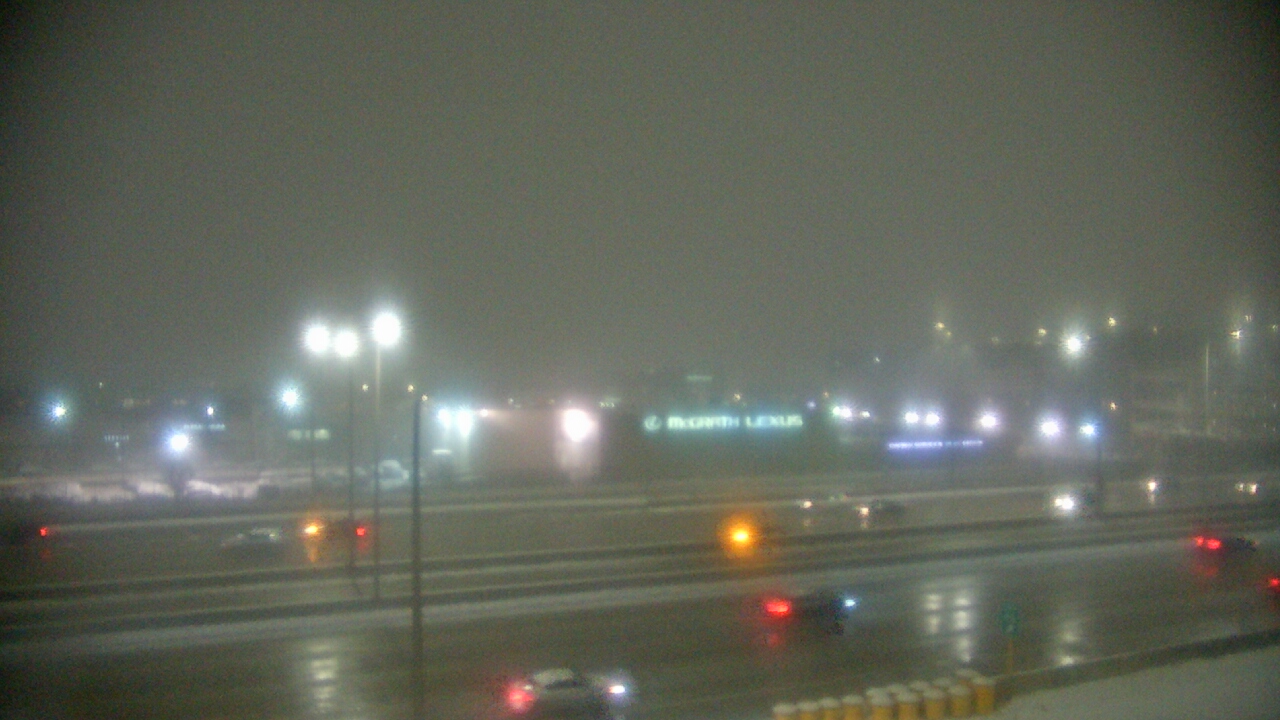 Thumbnail for current weather camera view from St Stanislaus Kostka School in Chicago, Illinois