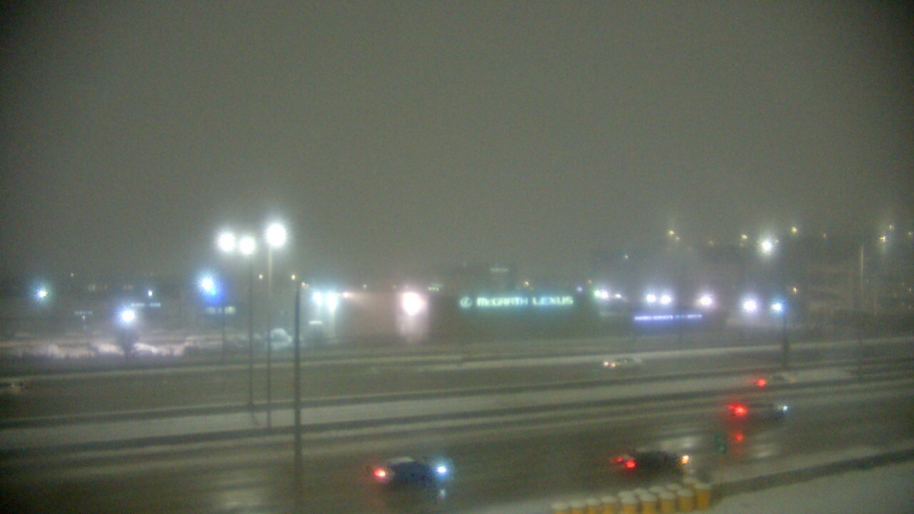 Thumbnail for current weather camera view from St Stanislaus Kostka School in Chicago, Illinois