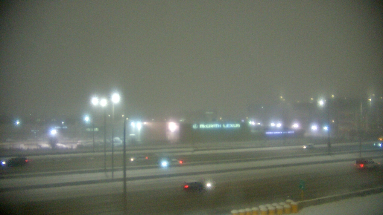 Thumbnail for current weather camera view from St Stanislaus Kostka School in Chicago, Illinois