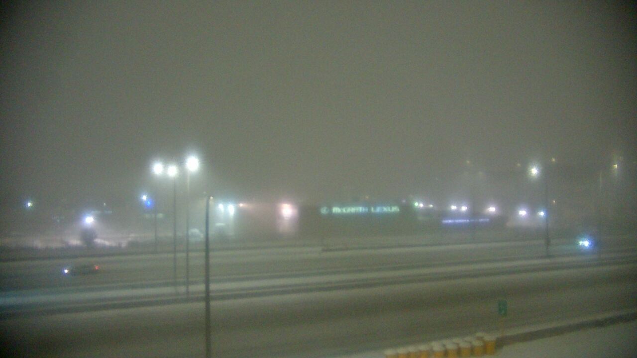 Thumbnail for current weather camera view from St Stanislaus Kostka School in Chicago, Illinois