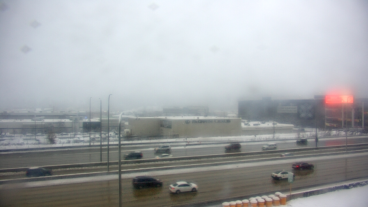 Thumbnail for current weather camera view from St Stanislaus Kostka School in Chicago, Illinois