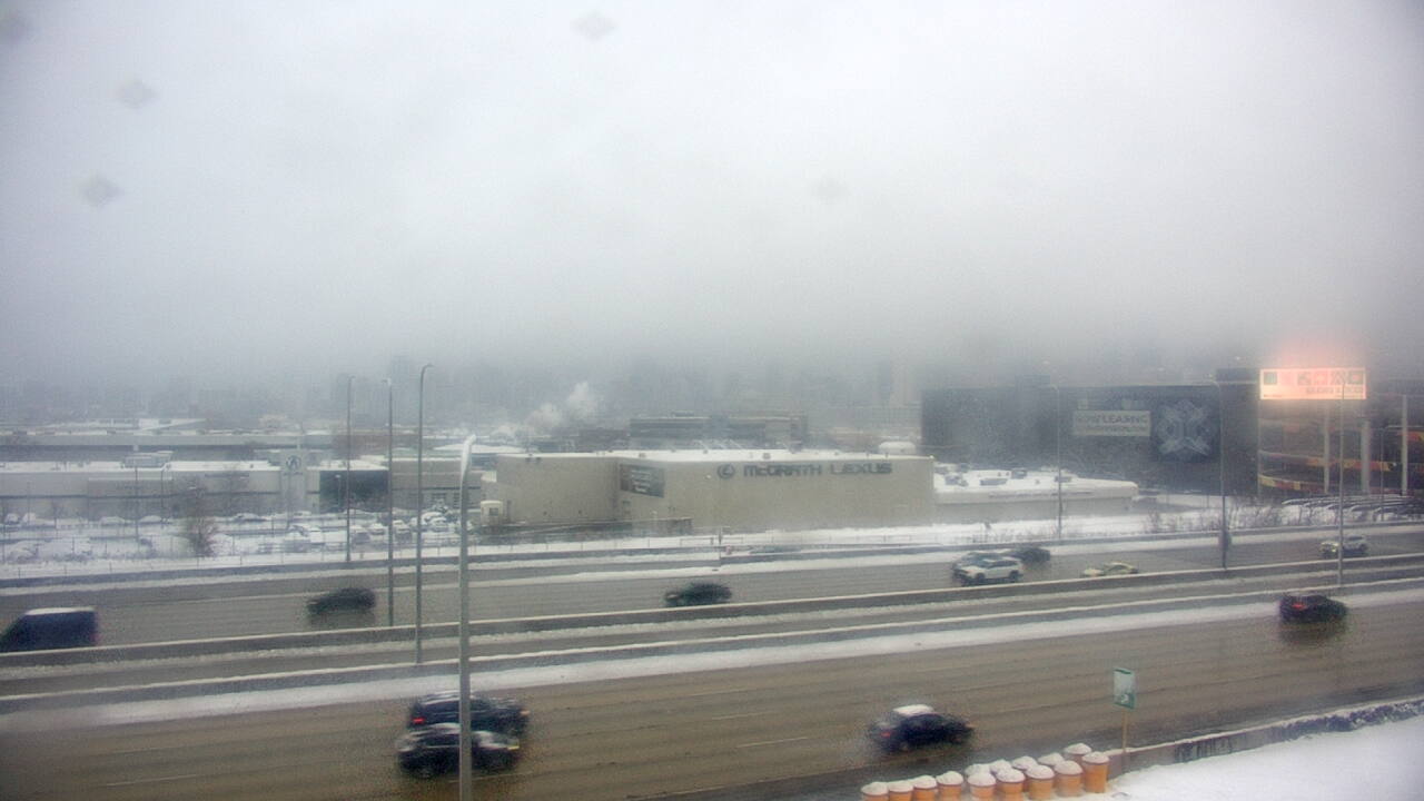 Thumbnail for current weather camera view from St Stanislaus Kostka School in Chicago, Illinois