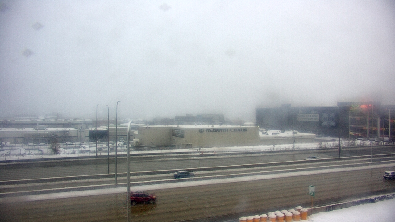 Thumbnail for current weather camera view from St Stanislaus Kostka School in Chicago, Illinois