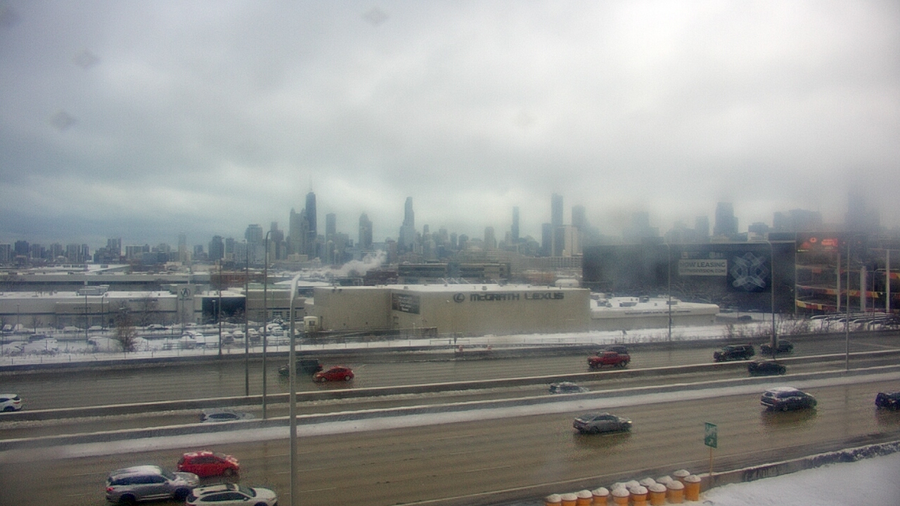 Thumbnail for current weather camera view from St Stanislaus Kostka School in Chicago, Illinois