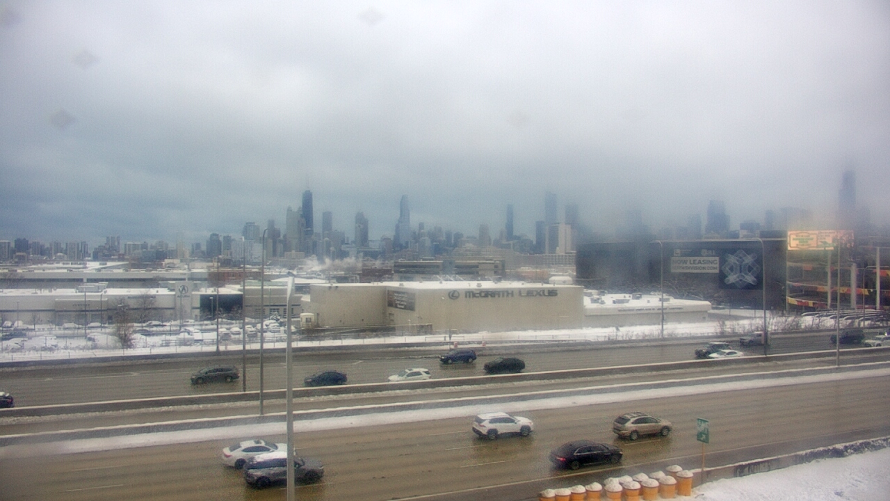 Thumbnail for current weather camera view from St Stanislaus Kostka School in Chicago, Illinois