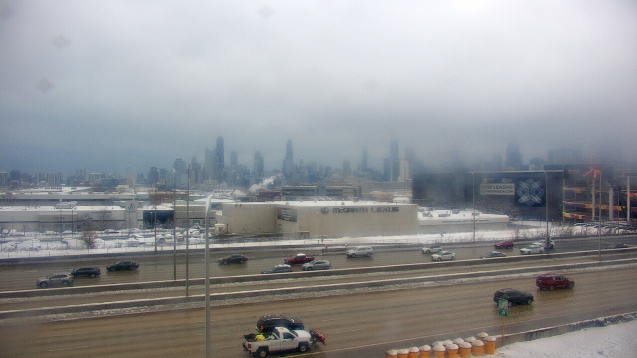 Thumbnail for current weather camera view from St Stanislaus Kostka School in Chicago, Illinois