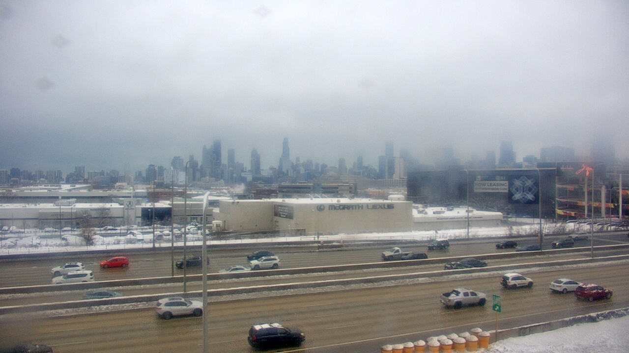 Thumbnail for current weather camera view from St Stanislaus Kostka School in Chicago, Illinois