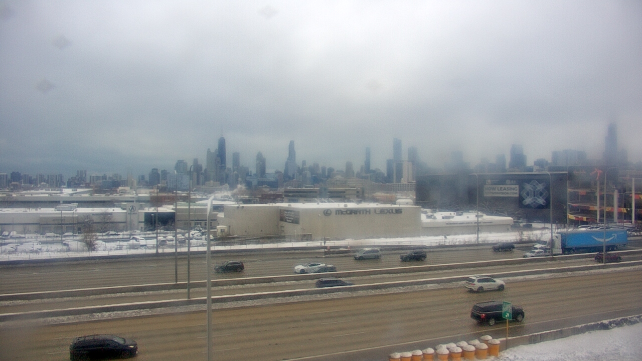 Thumbnail for current weather camera view from St Stanislaus Kostka School in Chicago, Illinois