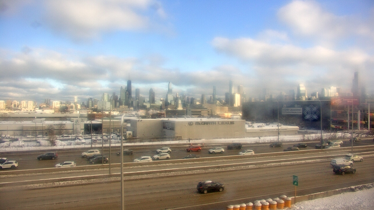 Thumbnail for current weather camera view from St Stanislaus Kostka School in Chicago, Illinois