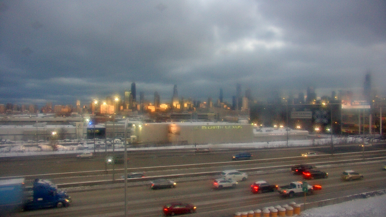 Thumbnail for current weather camera view from St Stanislaus Kostka School in Chicago, Illinois