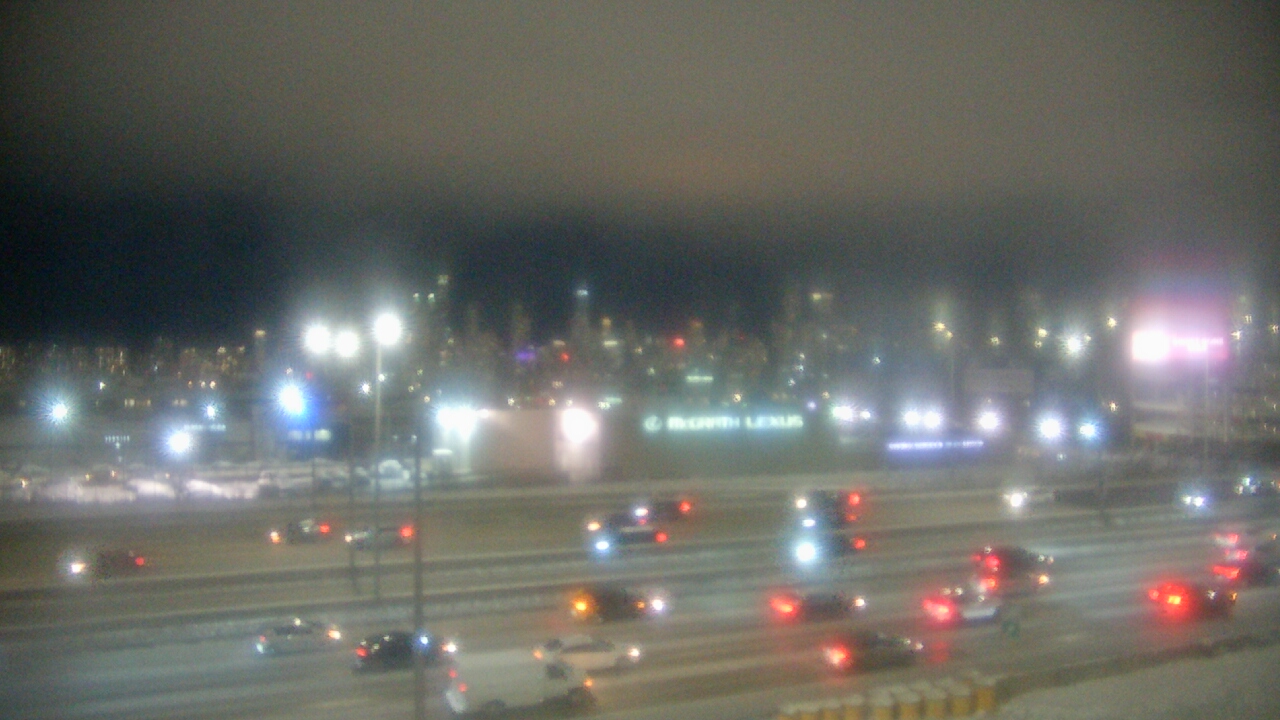 Thumbnail for current weather camera view from St Stanislaus Kostka School in Chicago, Illinois