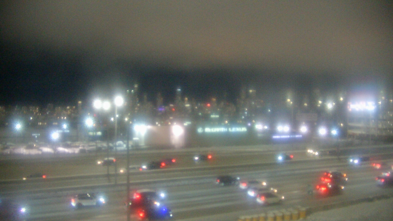 Thumbnail for current weather camera view from St Stanislaus Kostka School in Chicago, Illinois