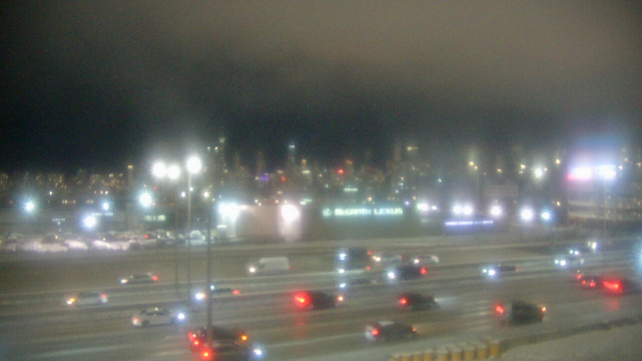 Thumbnail for current weather camera view from St Stanislaus Kostka School in Chicago, Illinois