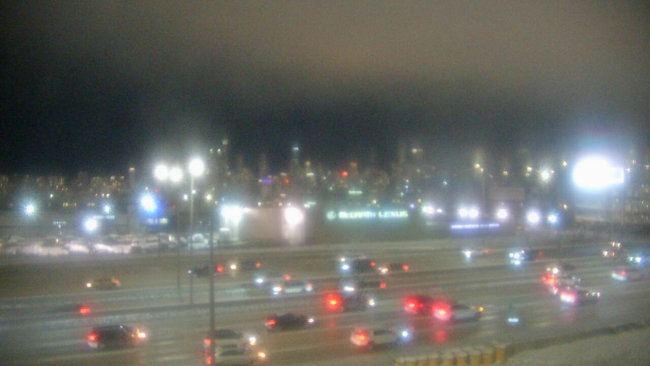 Thumbnail for current weather camera view from St Stanislaus Kostka School in Chicago, Illinois