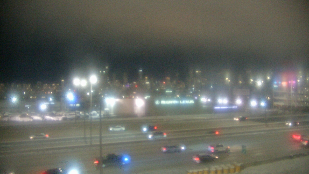 Thumbnail for current weather camera view from St Stanislaus Kostka School in Chicago, Illinois