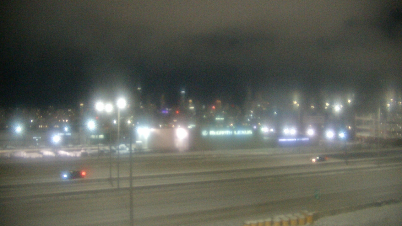 Thumbnail for current weather camera view from St Stanislaus Kostka School in Chicago, Illinois