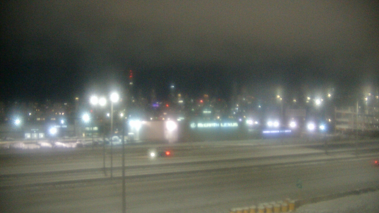 Thumbnail for current weather camera view from St Stanislaus Kostka School in Chicago, Illinois